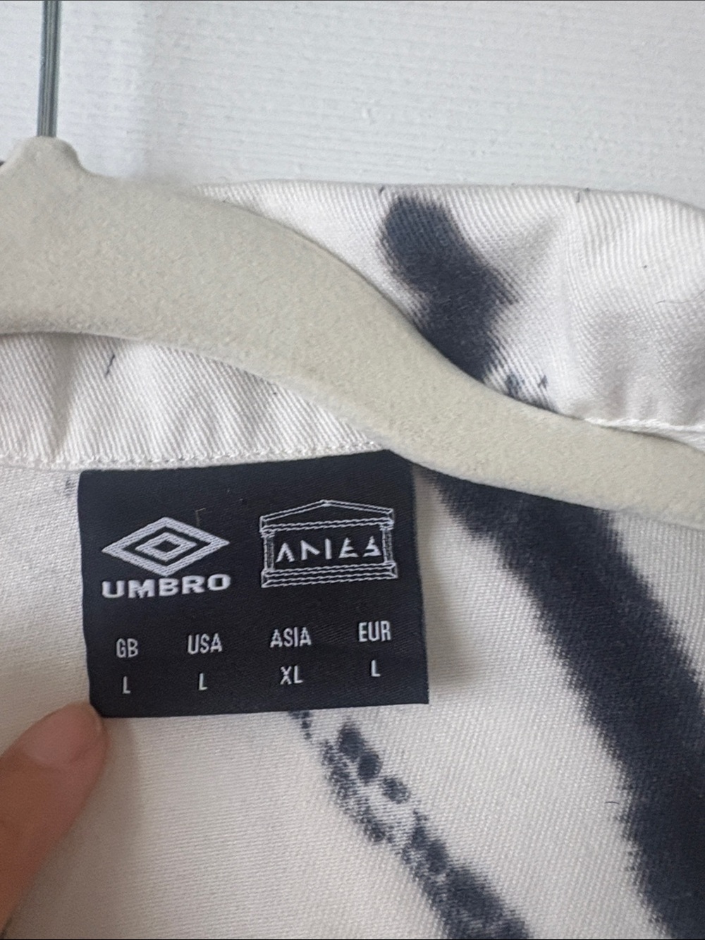 Umbro Tie-Dye Pullover with Orange Logos - Picture 6 of 8